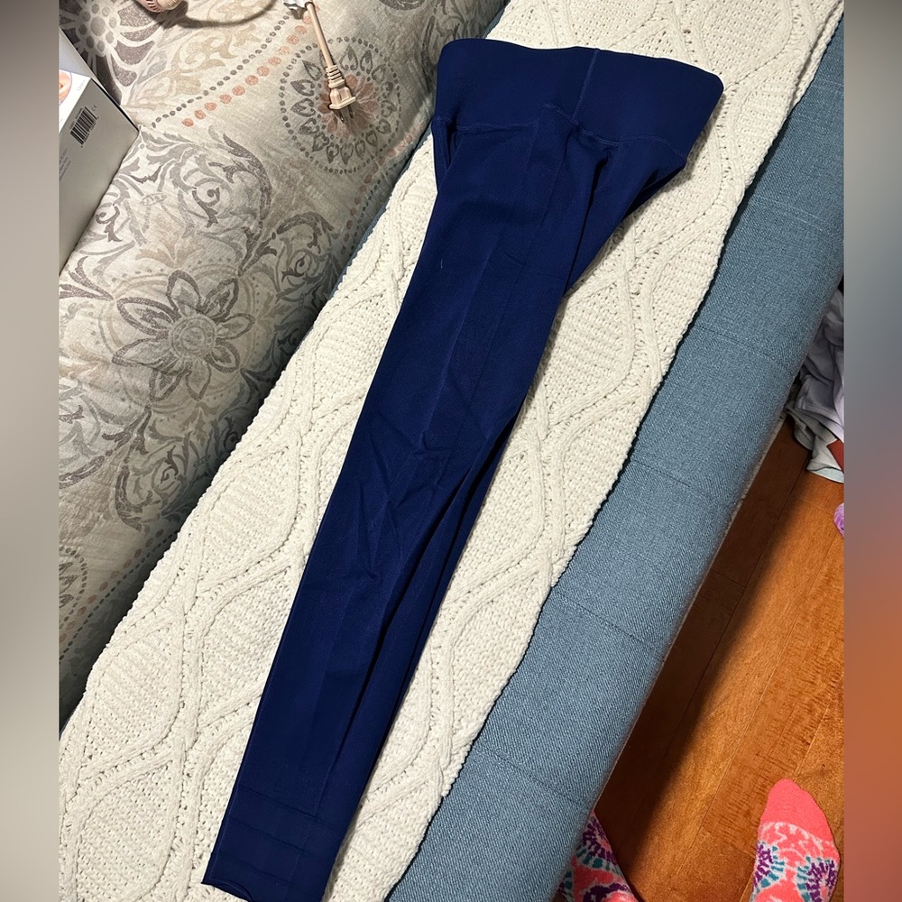 Blue workout leggings